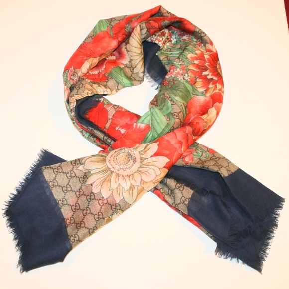 Gucci GG Monogram Spring Flower Bouquet Shawl Scarf - Picture 3 of 8